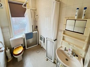 Wet room- click for photo gallery